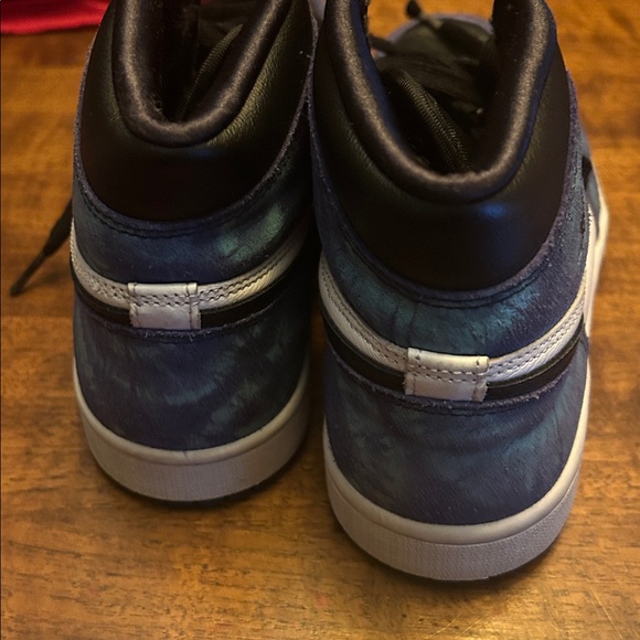 NIKE Air Jordan Unisex Sneakers - Picture 10 of 12